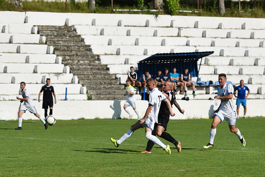 Konfeks Legnica gromi Czarnych Rokitki 7:0