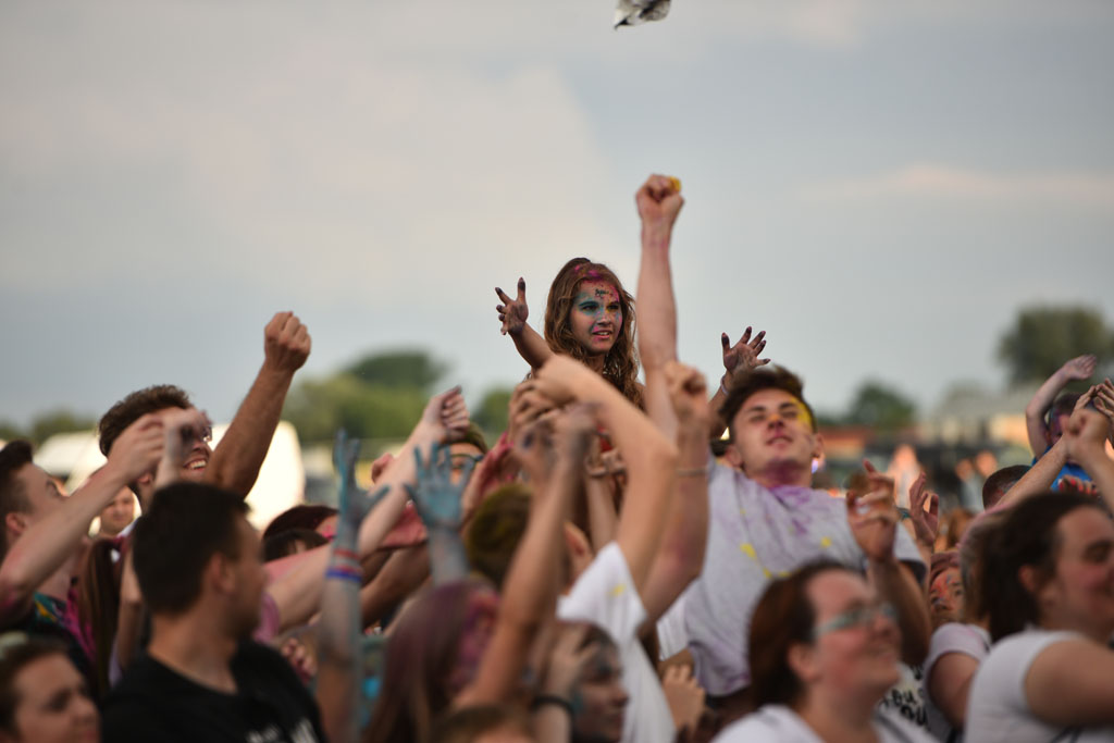 Zbóje opanowały scenę i grają góralskie disco polo