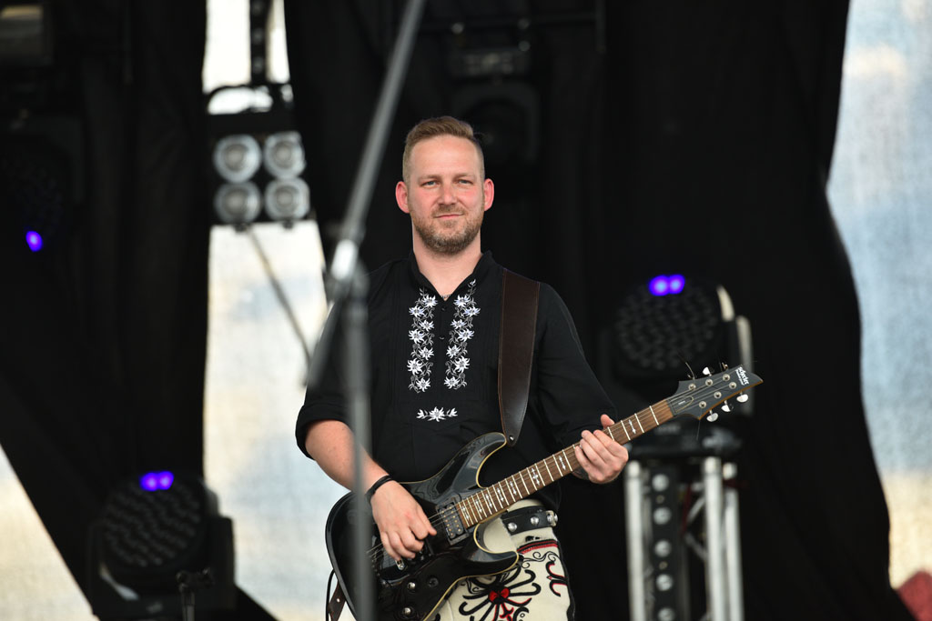 Zbóje opanowały scenę i grają góralskie disco polo