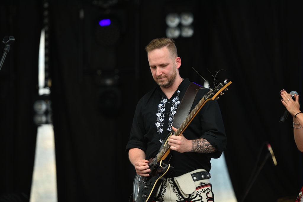 Zbóje opanowały scenę i grają góralskie disco polo