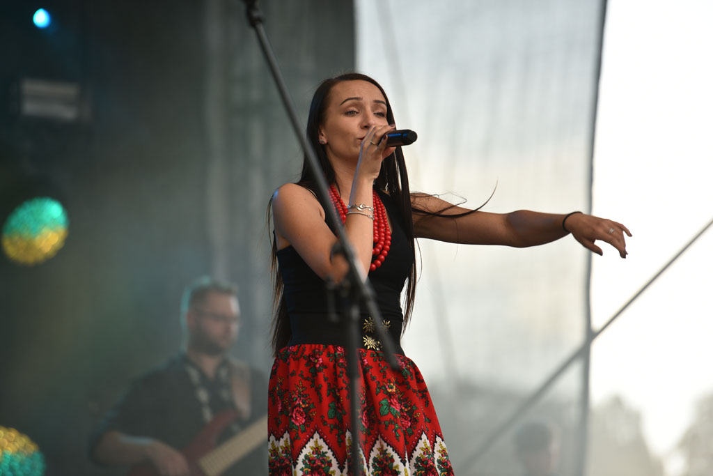 Zbóje opanowały scenę i grają góralskie disco polo