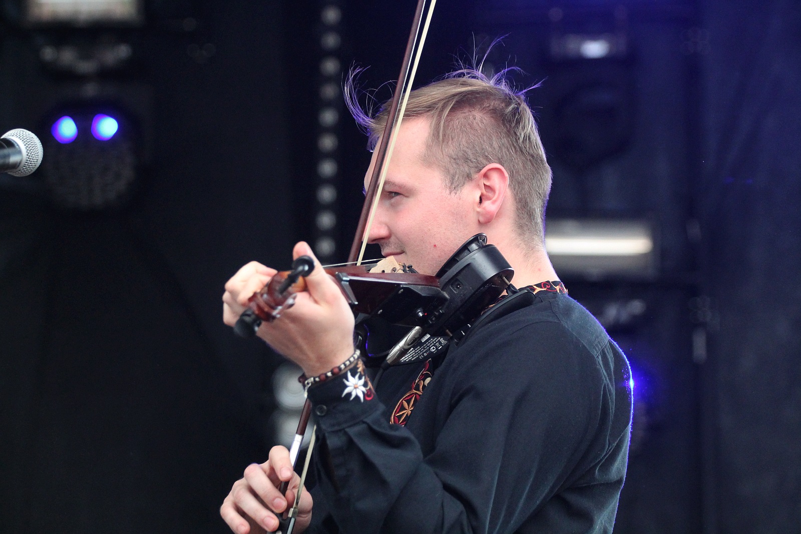 Zbóje opanowały scenę i grają góralskie disco polo