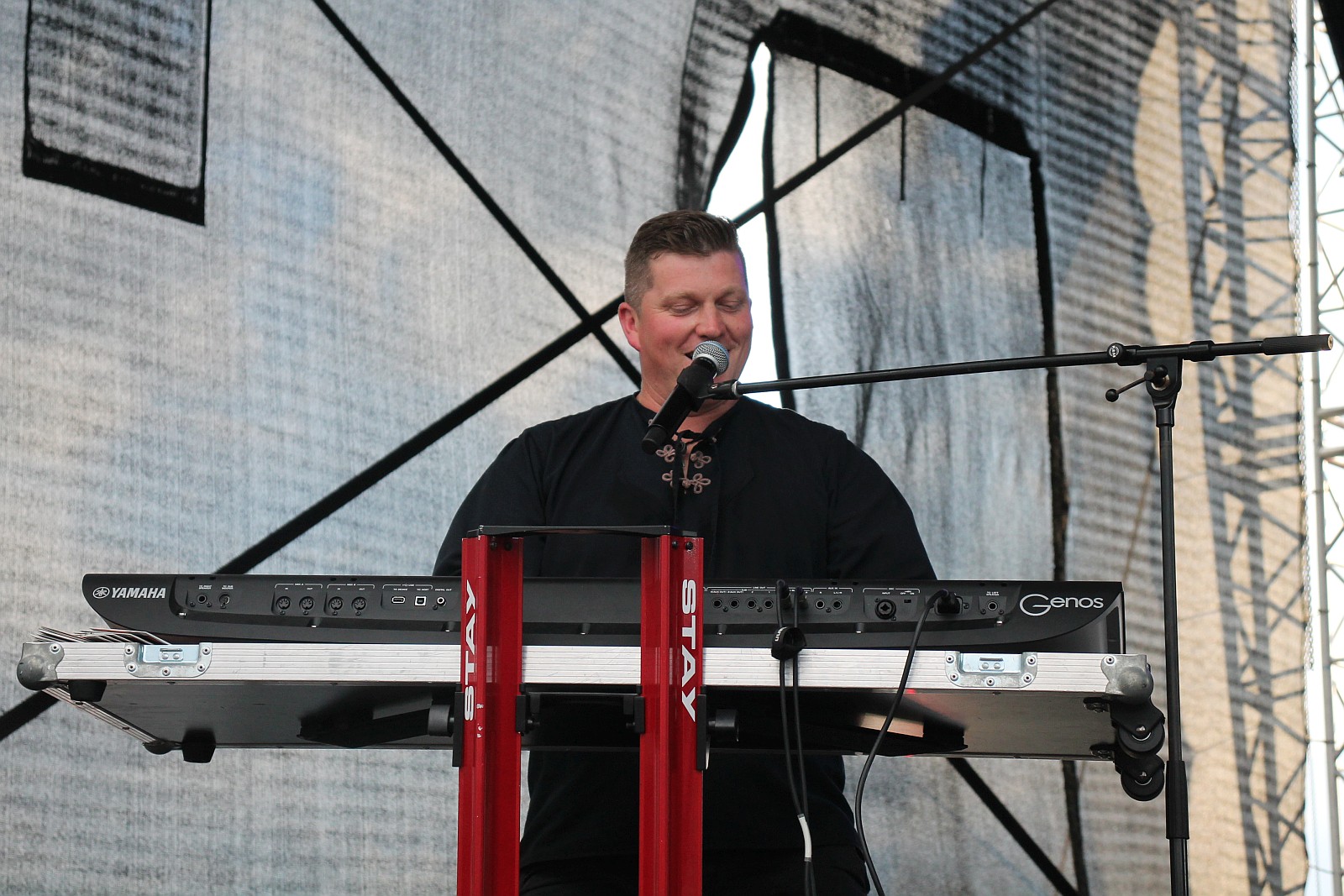 Zbóje opanowały scenę i grają góralskie disco polo