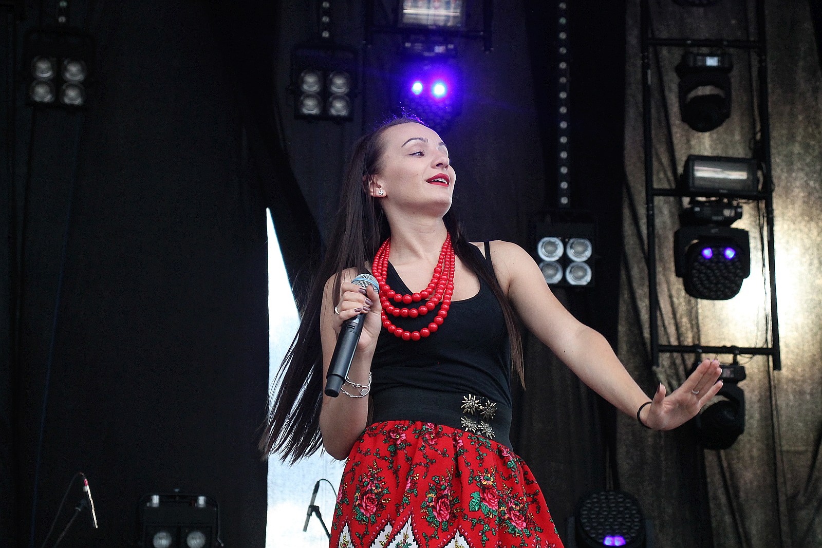 Zbóje opanowały scenę i grają góralskie disco polo