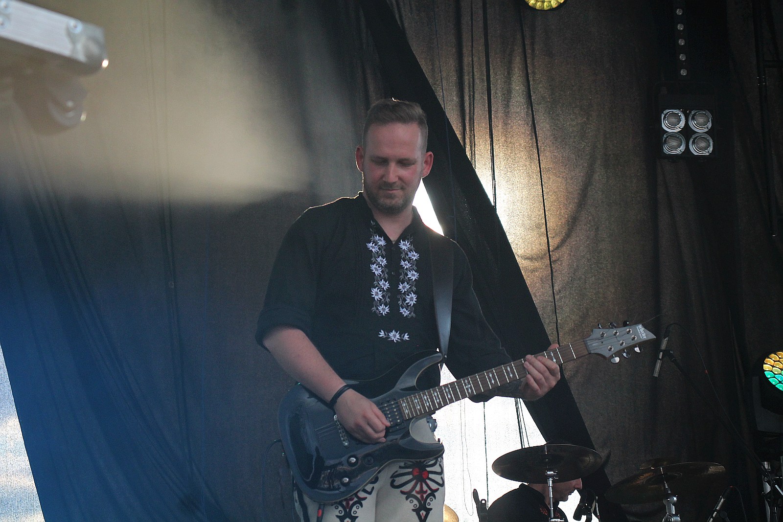 Zbóje opanowały scenę i grają góralskie disco polo