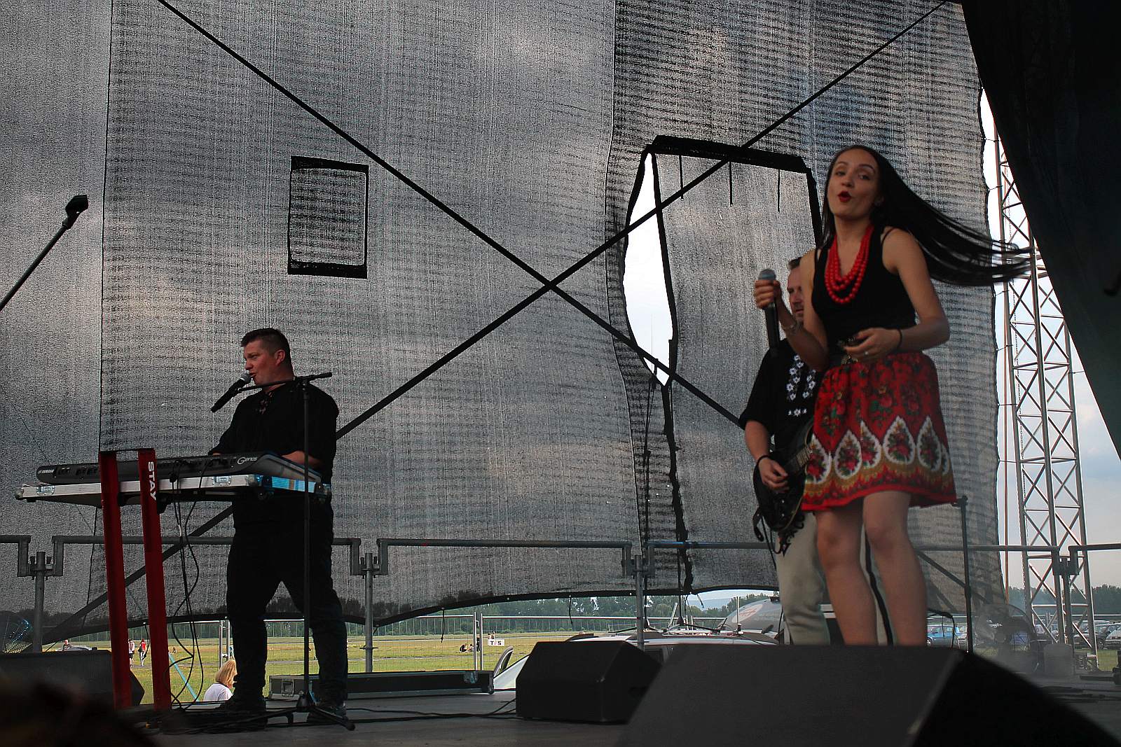 Zbóje opanowały scenę i grają góralskie disco polo