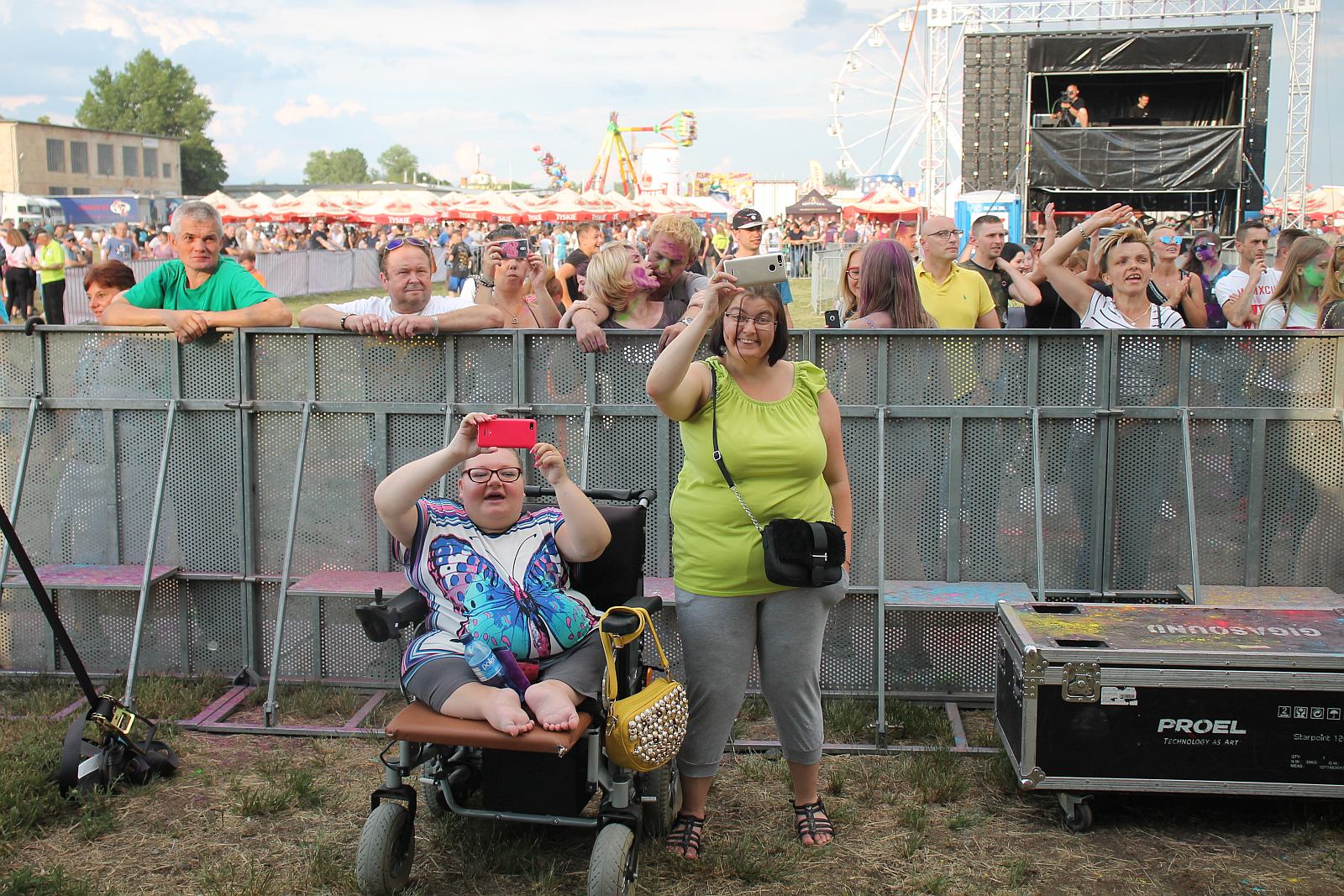 Zbóje opanowały scenę i grają góralskie disco polo