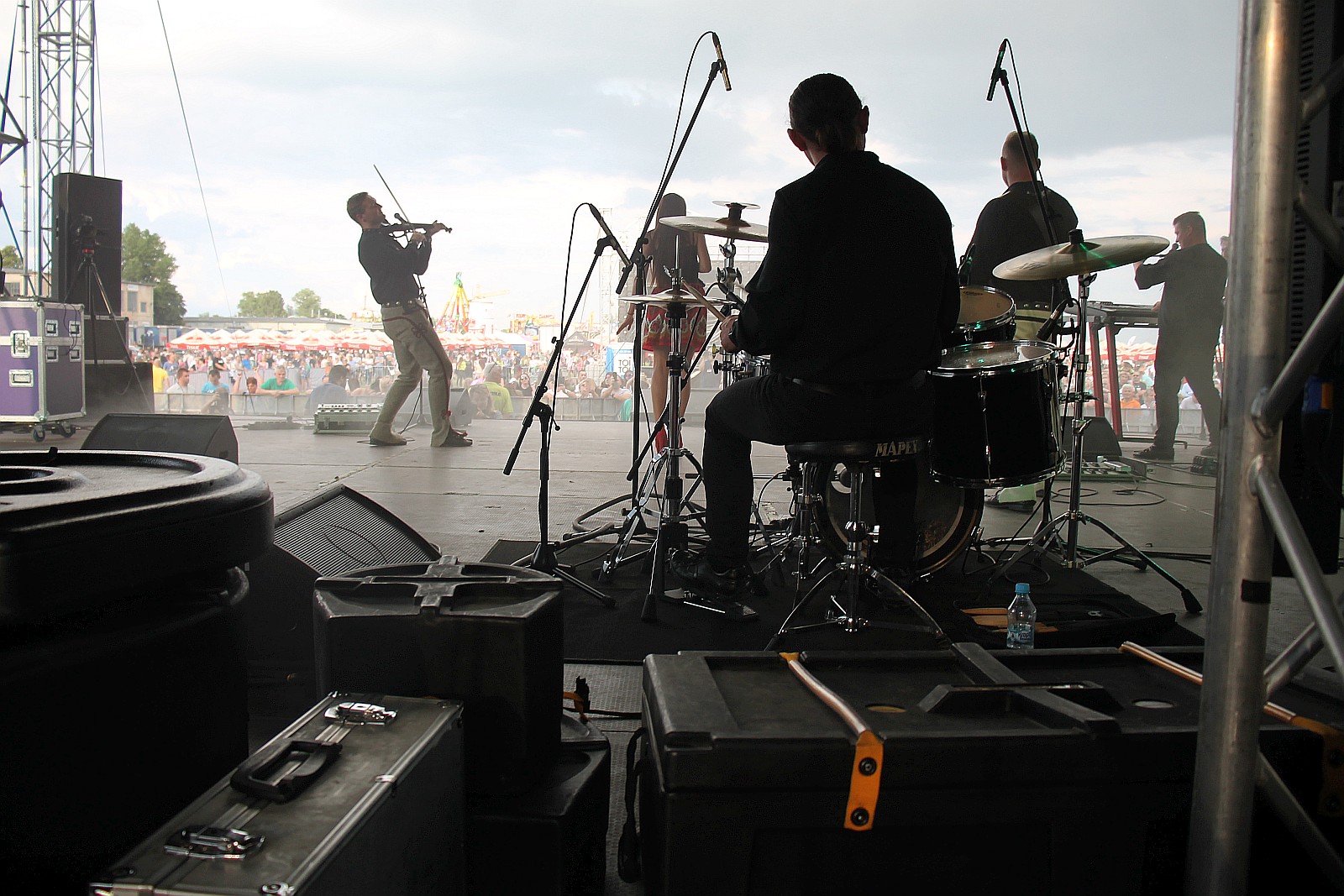 Zbóje opanowały scenę i grają góralskie disco polo