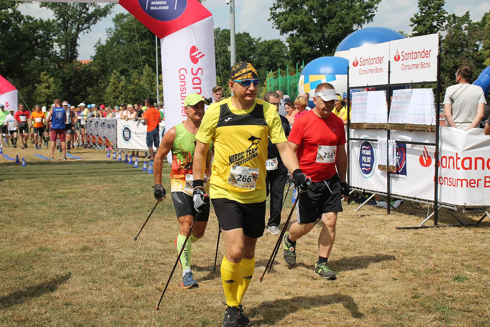 Ponad trzysta osób wystartowało w Pucharze Polski Nordic Walking