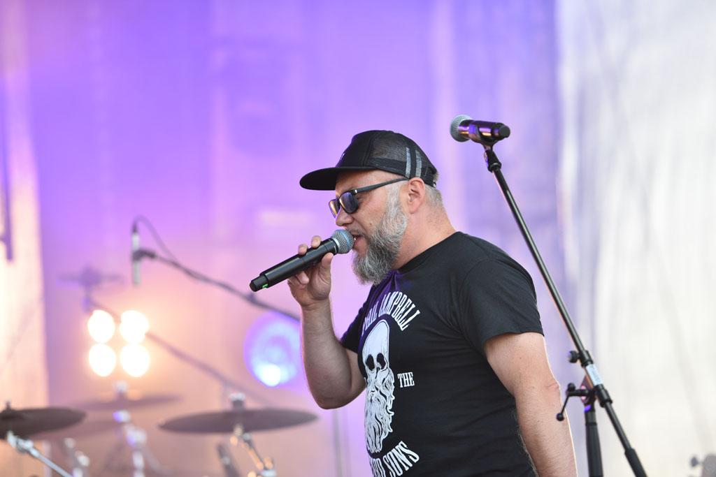 Stare, dobre Photony zawładnęły sceną na lotnisku