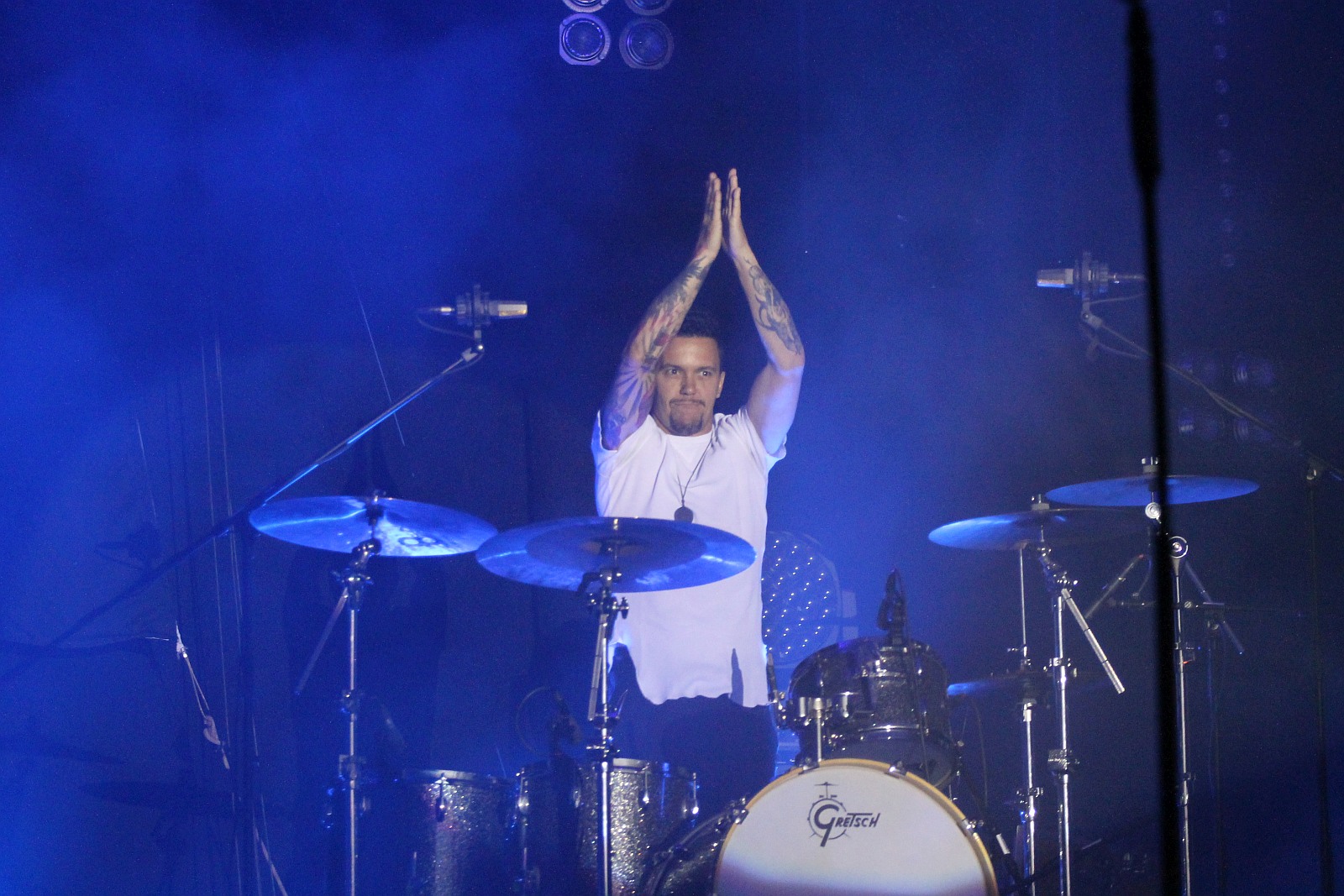 Afromental zatrząsł sceną. Tłumy bawiły się w sobotę na lotnisku