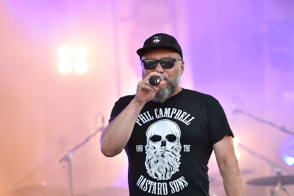 Stare, dobre Photony zawładnęły sceną na lotnisku