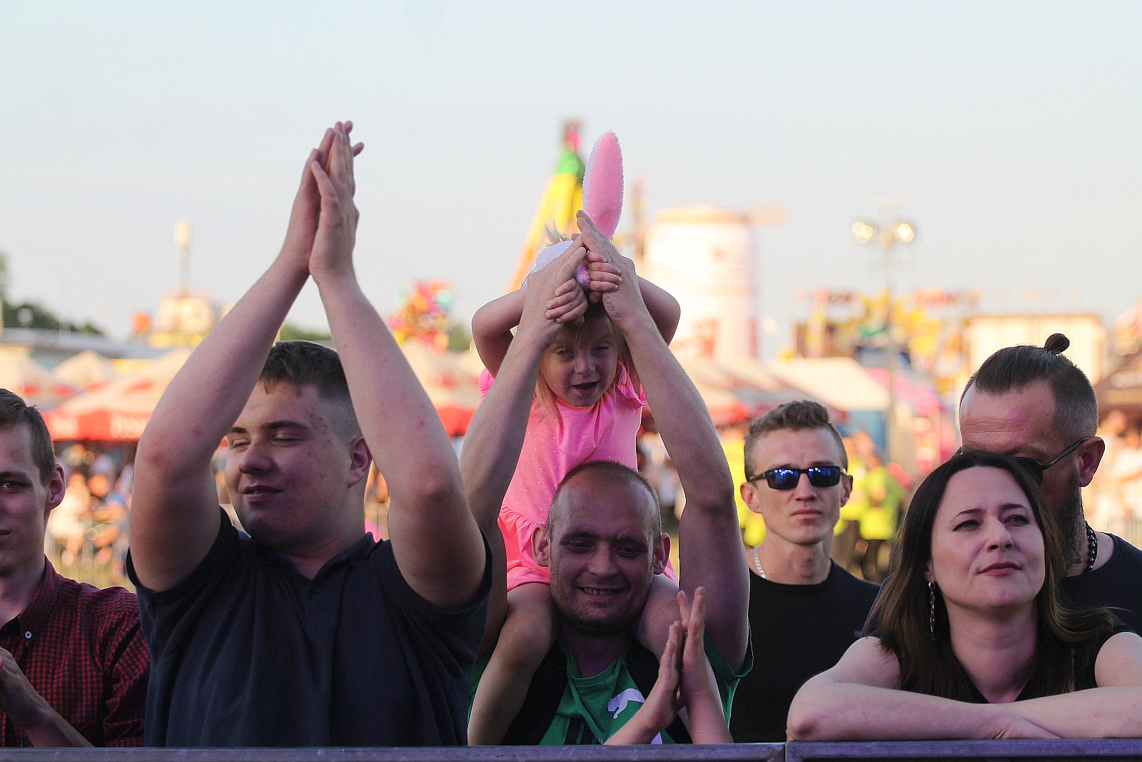 Stare, dobre Photony zawładnęły sceną na lotnisku
