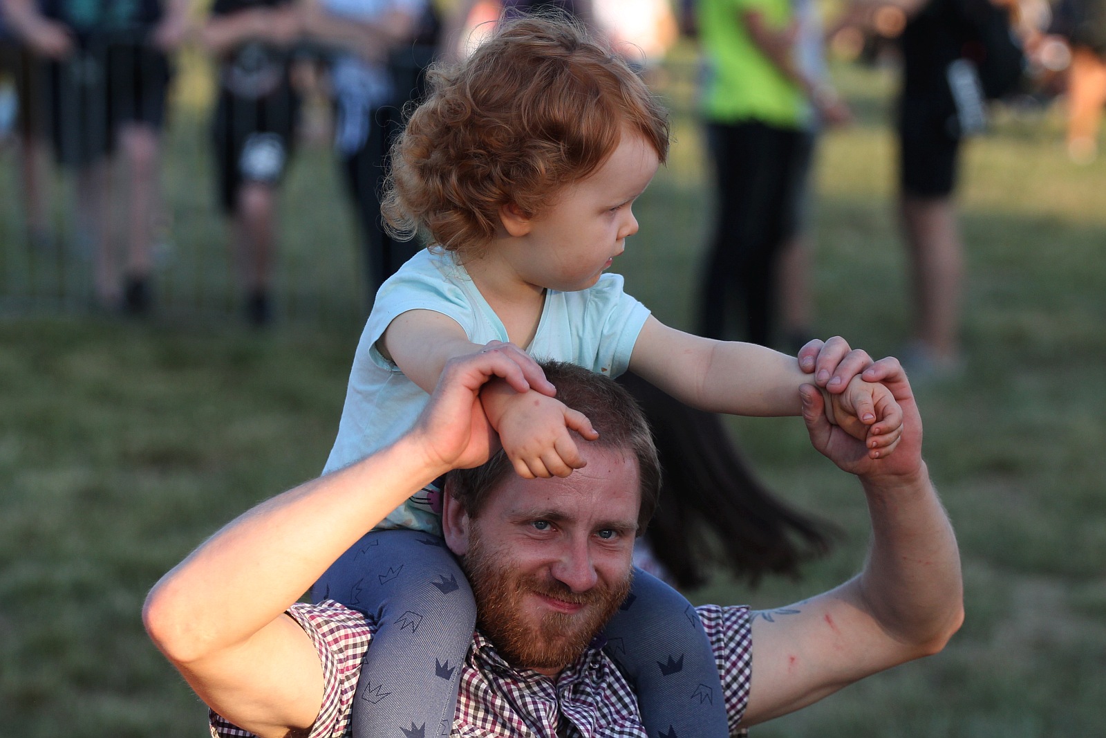 Stare, dobre Photony zawładnęły sceną na lotnisku