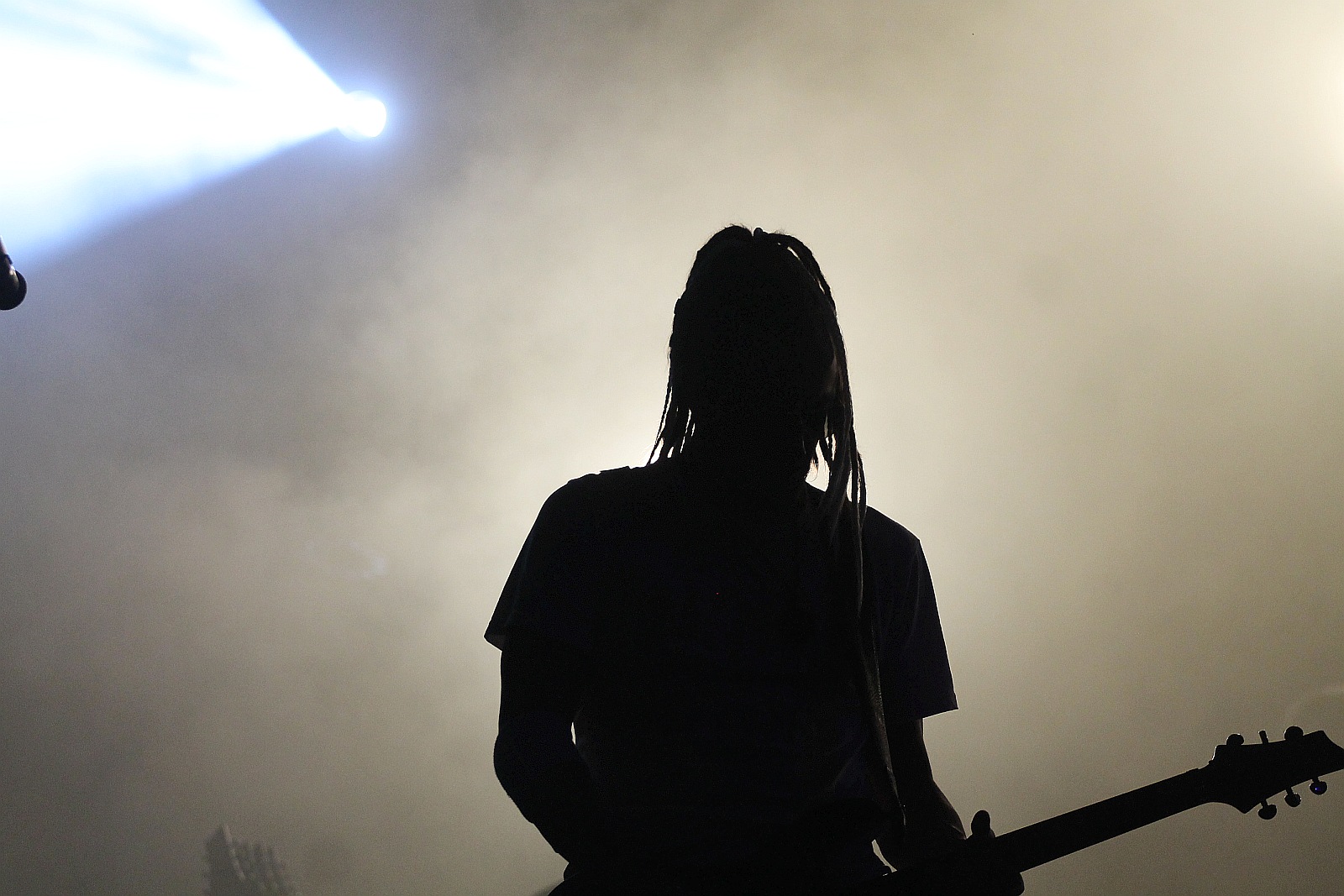 Afromental zatrząsł sceną. Tłumy bawiły się w sobotę na lotnisku