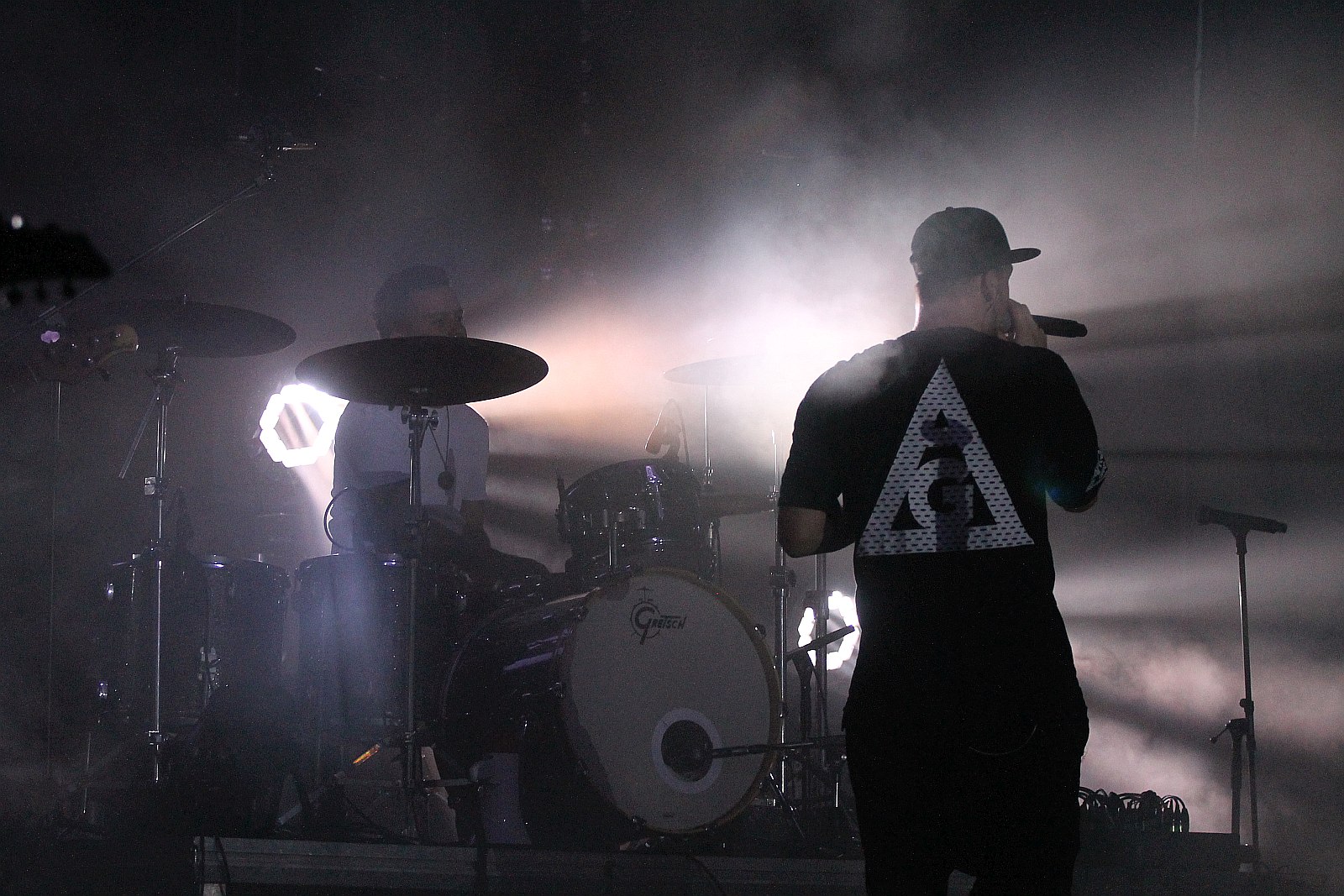 Afromental zatrząsł sceną. Tłumy bawiły się w sobotę na lotnisku