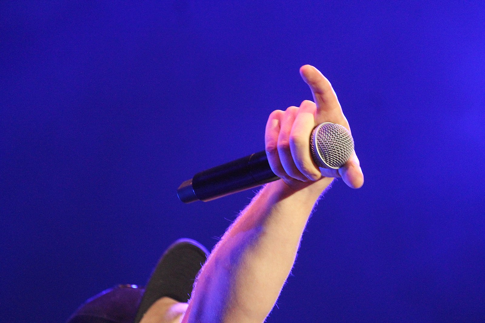 Afromental zatrząsł sceną. Tłumy bawiły się w sobotę na lotnisku