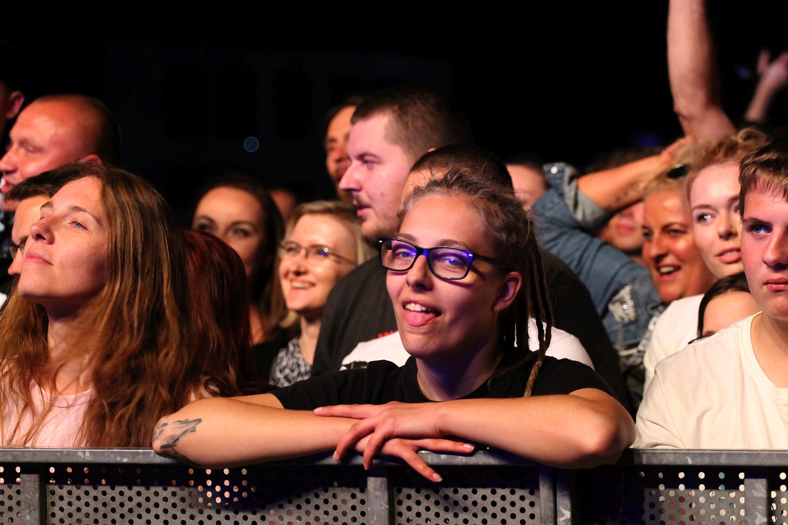 Afromental zatrząsł sceną. Tłumy bawiły się w sobotę na lotnisku