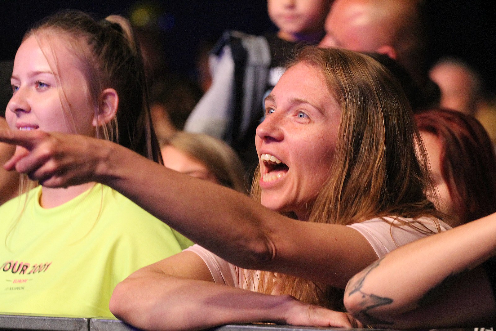 Afromental zatrząsł sceną. Tłumy bawiły się w sobotę na lotnisku