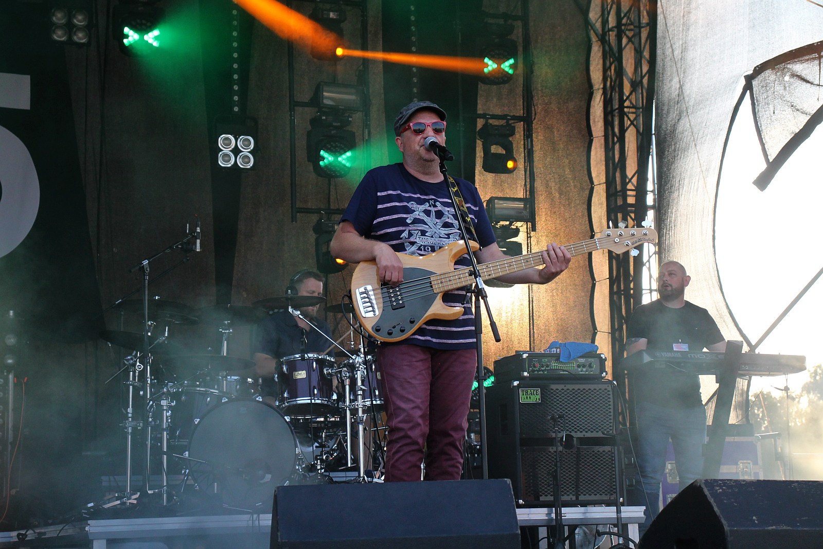 Stare, dobre Photony zawładnęły sceną na lotnisku