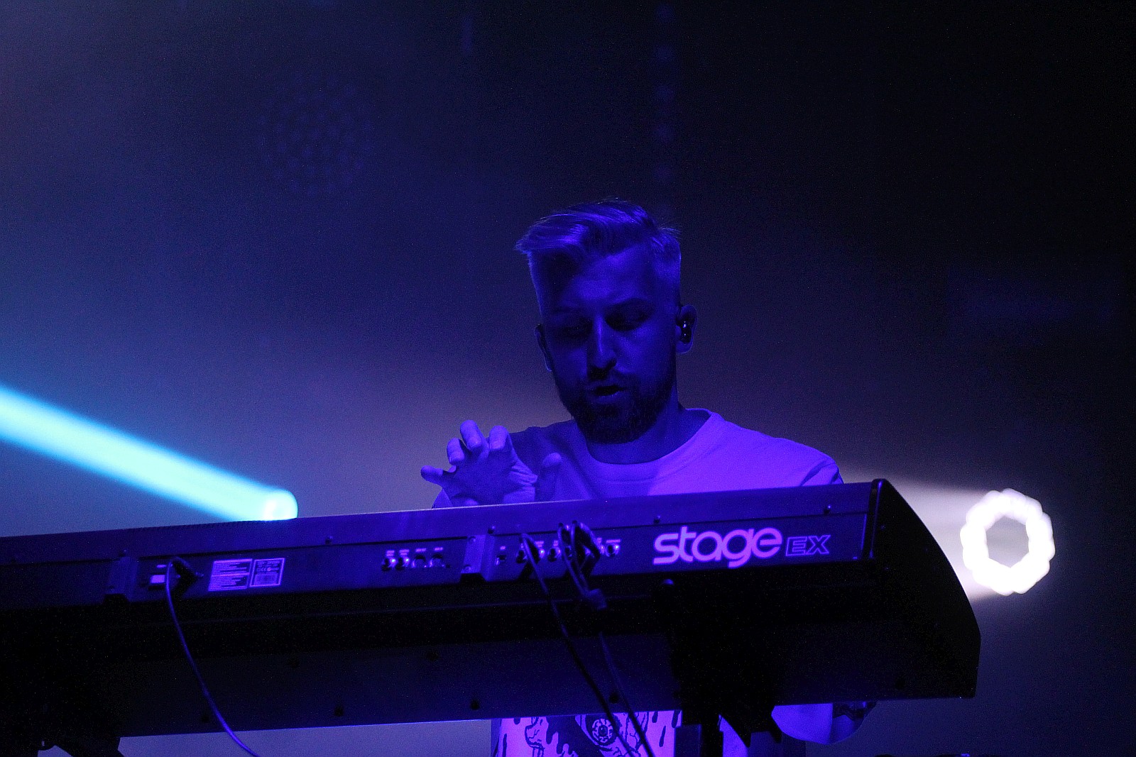 Afromental zatrząsł sceną. Tłumy bawiły się w sobotę na lotnisku