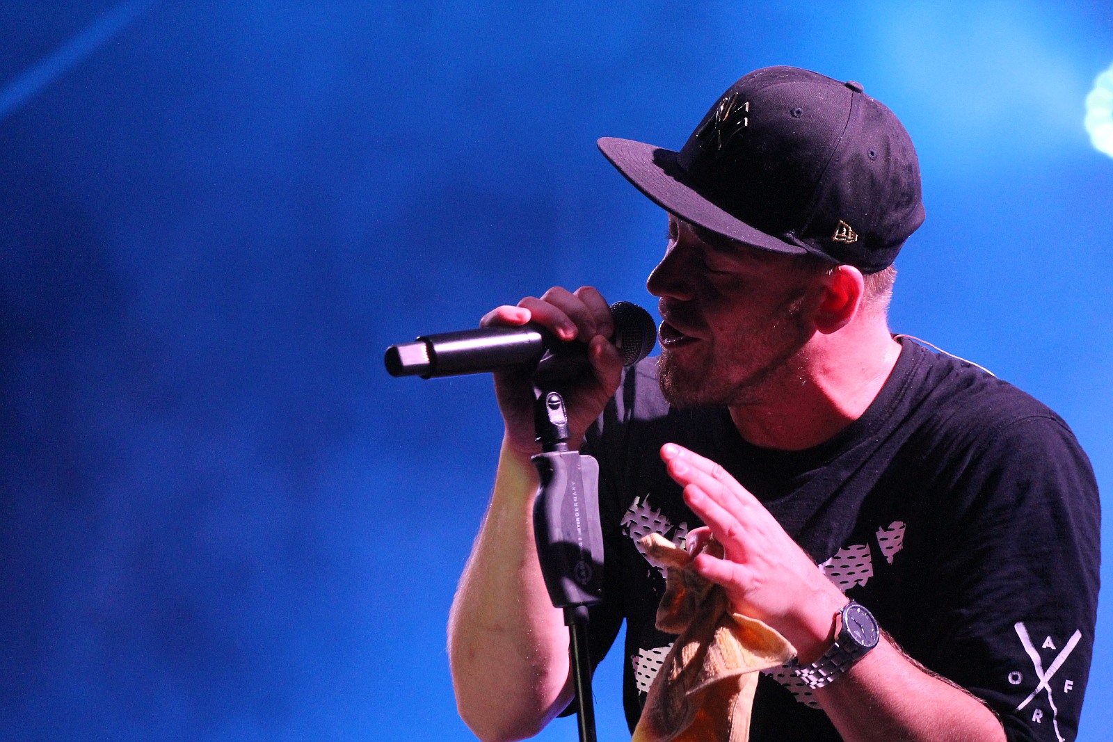 Afromental zatrząsł sceną. Tłumy bawiły się w sobotę na lotnisku