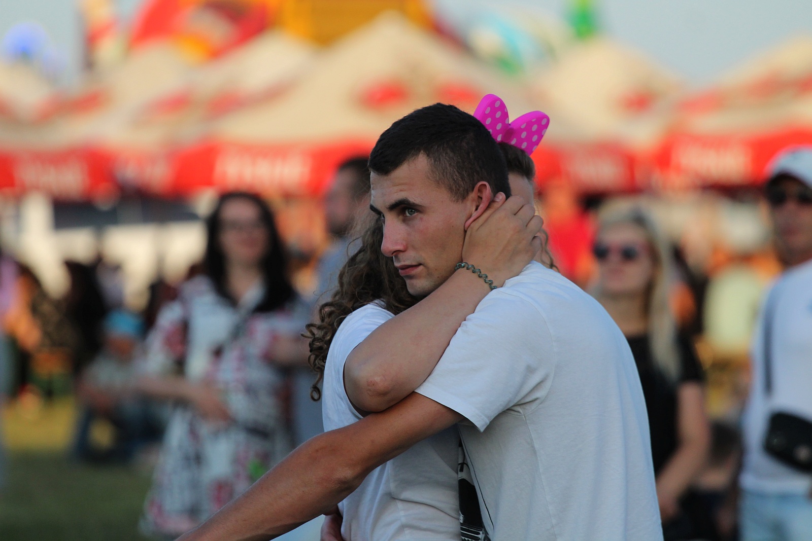 Stare, dobre Photony zawładnęły sceną na lotnisku