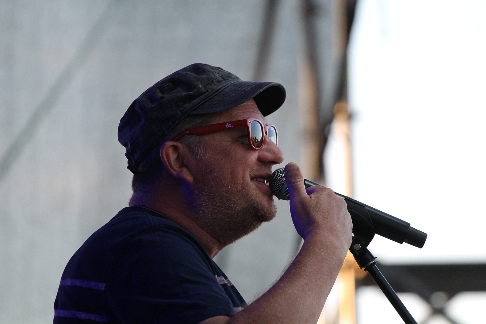 Stare, dobre Photony zawładnęły sceną na lotnisku