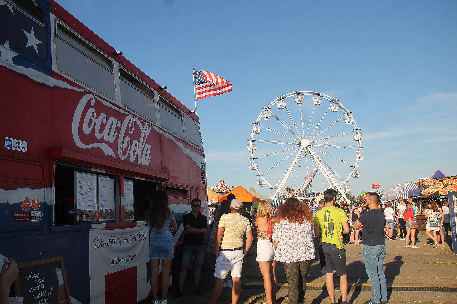Święto Legnicy. Trwa świetna zabawa na lotnisku