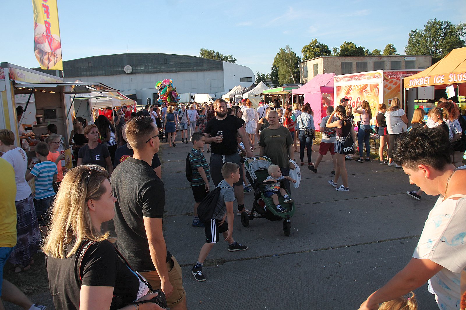 Święto Legnicy. Trwa świetna zabawa na lotnisku