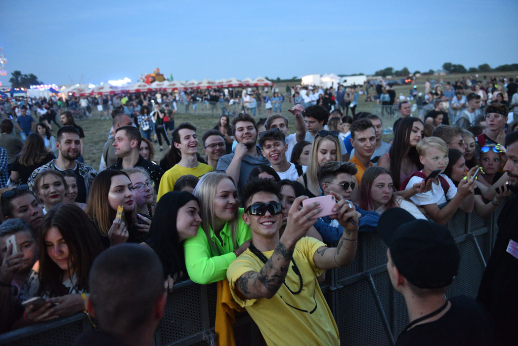 Dawid Kwiatkowski porwał tłumy na legnickim lotnisku