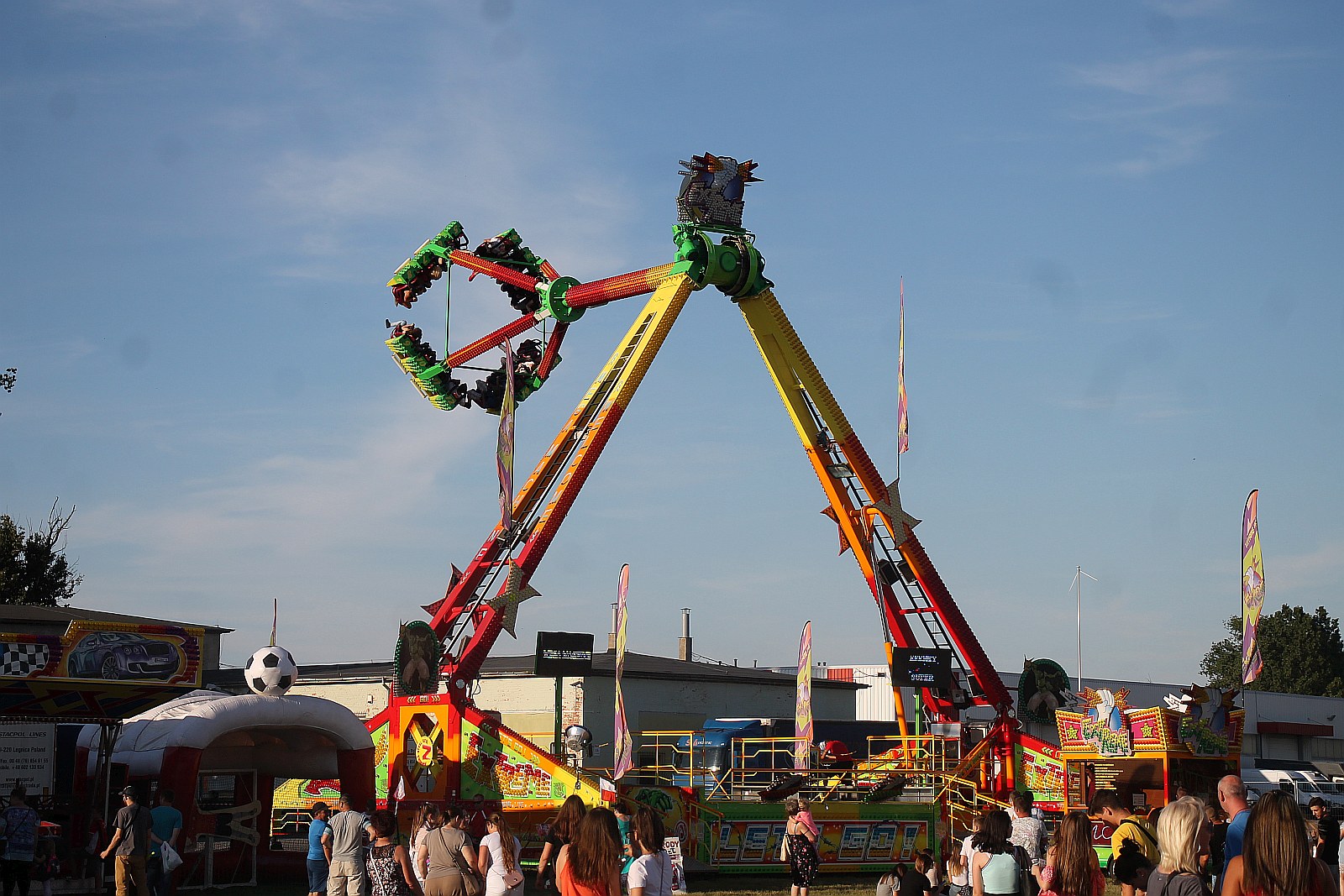 Święto Legnicy. Trwa świetna zabawa na lotnisku