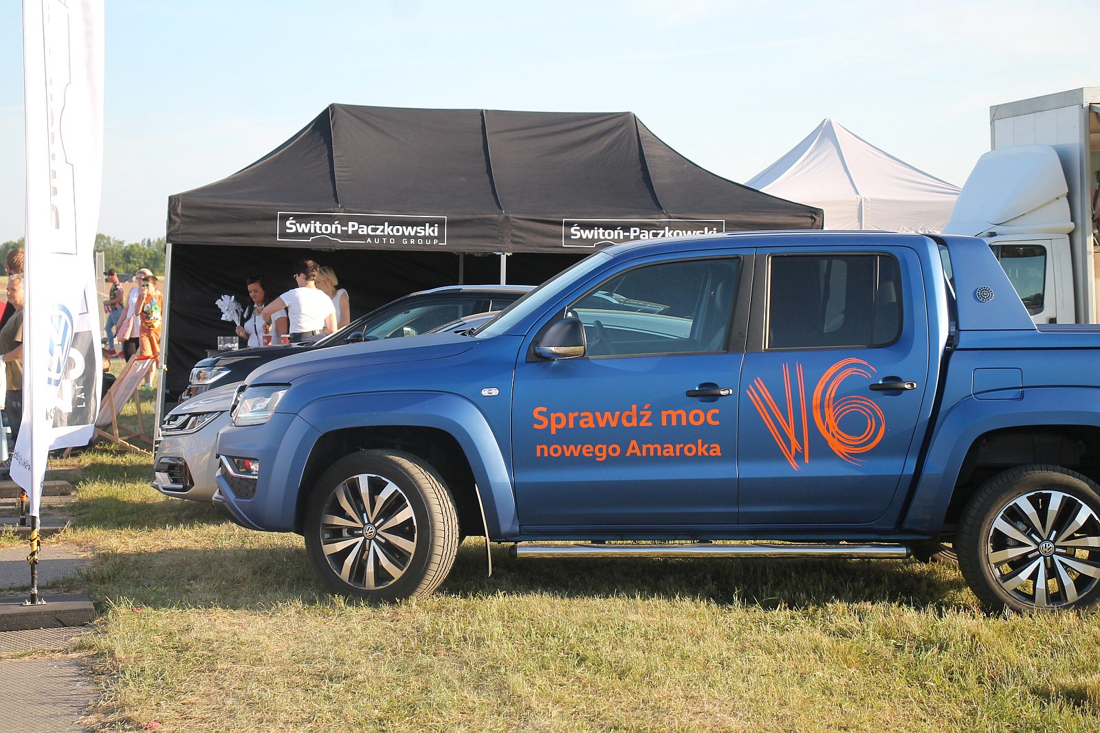 Święto Legnicy. Trwa świetna zabawa na lotnisku