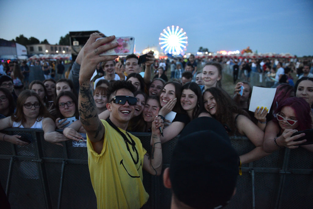 Dawid Kwiatkowski porwał tłumy na legnickim lotnisku