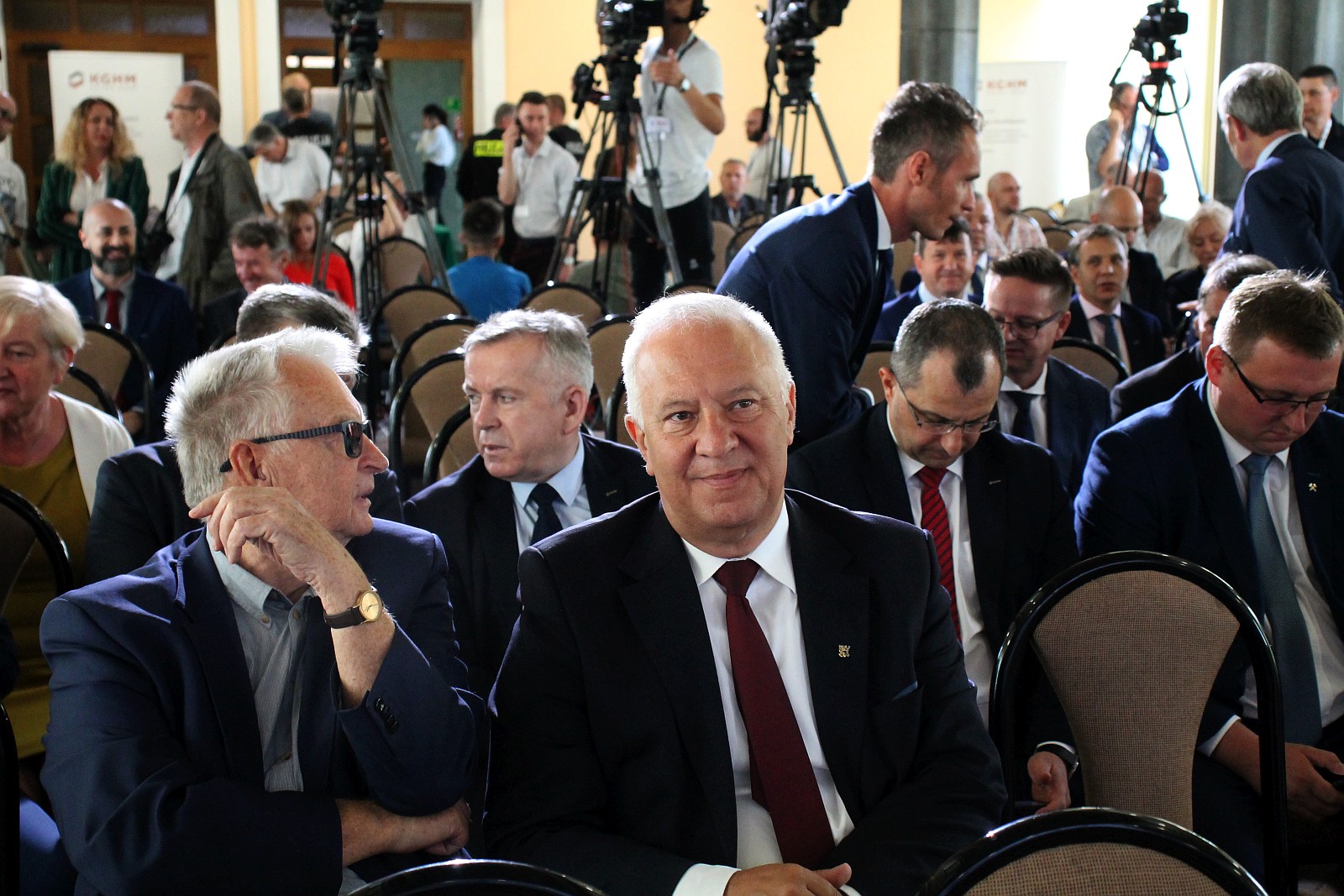 Premier Mateusz Morawiecki gościł w legnickiej hucie      
