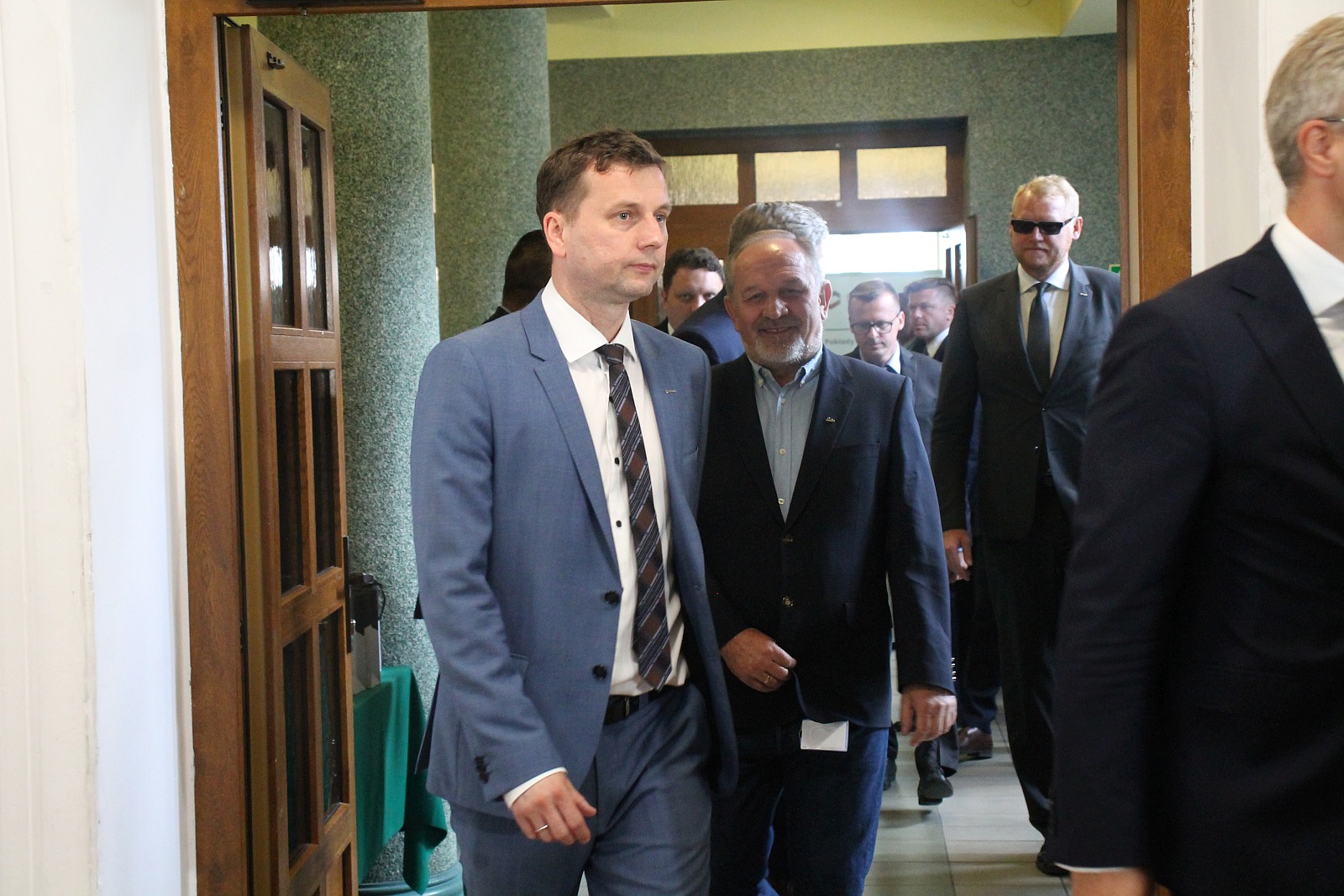 Premier Mateusz Morawiecki gościł w legnickiej hucie      
