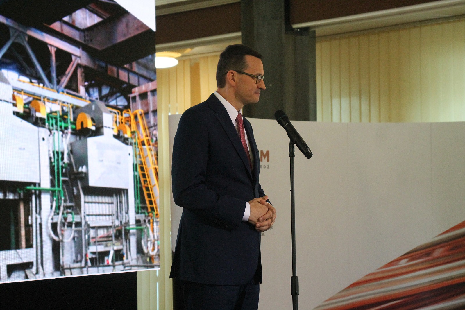 Premier Mateusz Morawiecki gościł w legnickiej hucie      
