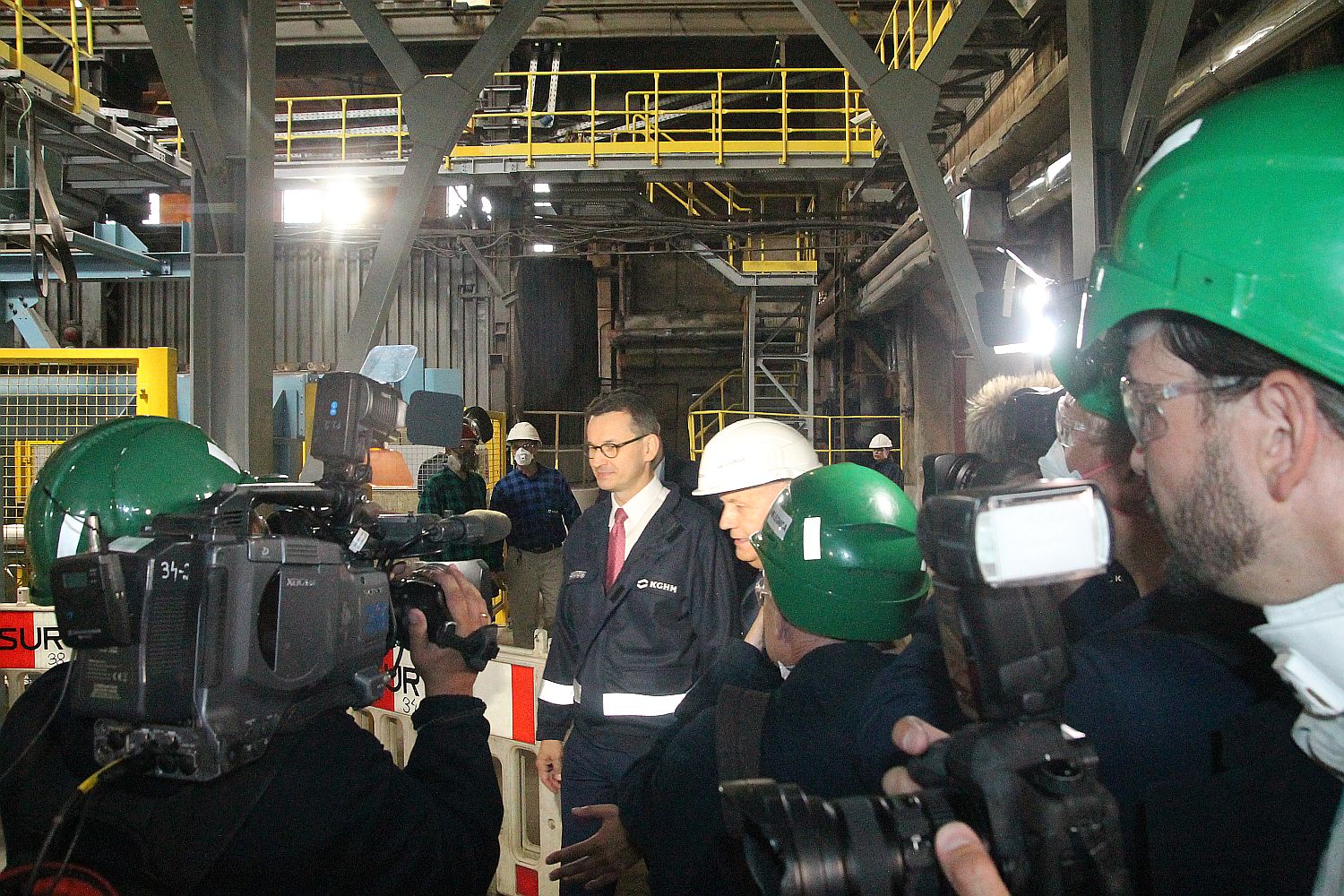 Premier Mateusz Morawiecki gościł w legnickiej hucie      
