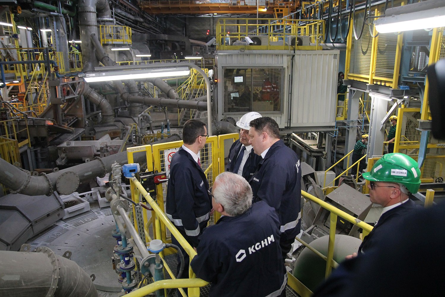 Premier Mateusz Morawiecki gościł w legnickiej hucie      
