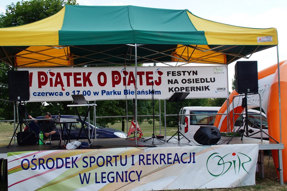 W piątek o piątej bawili się mieszkańcy osiedla Kopernik