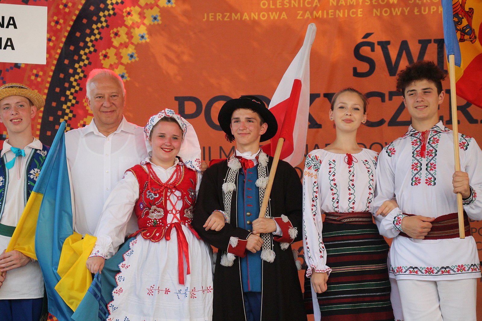 Festiwal Folklorystyczny Świat pod Kyczerą. Barwny korowód