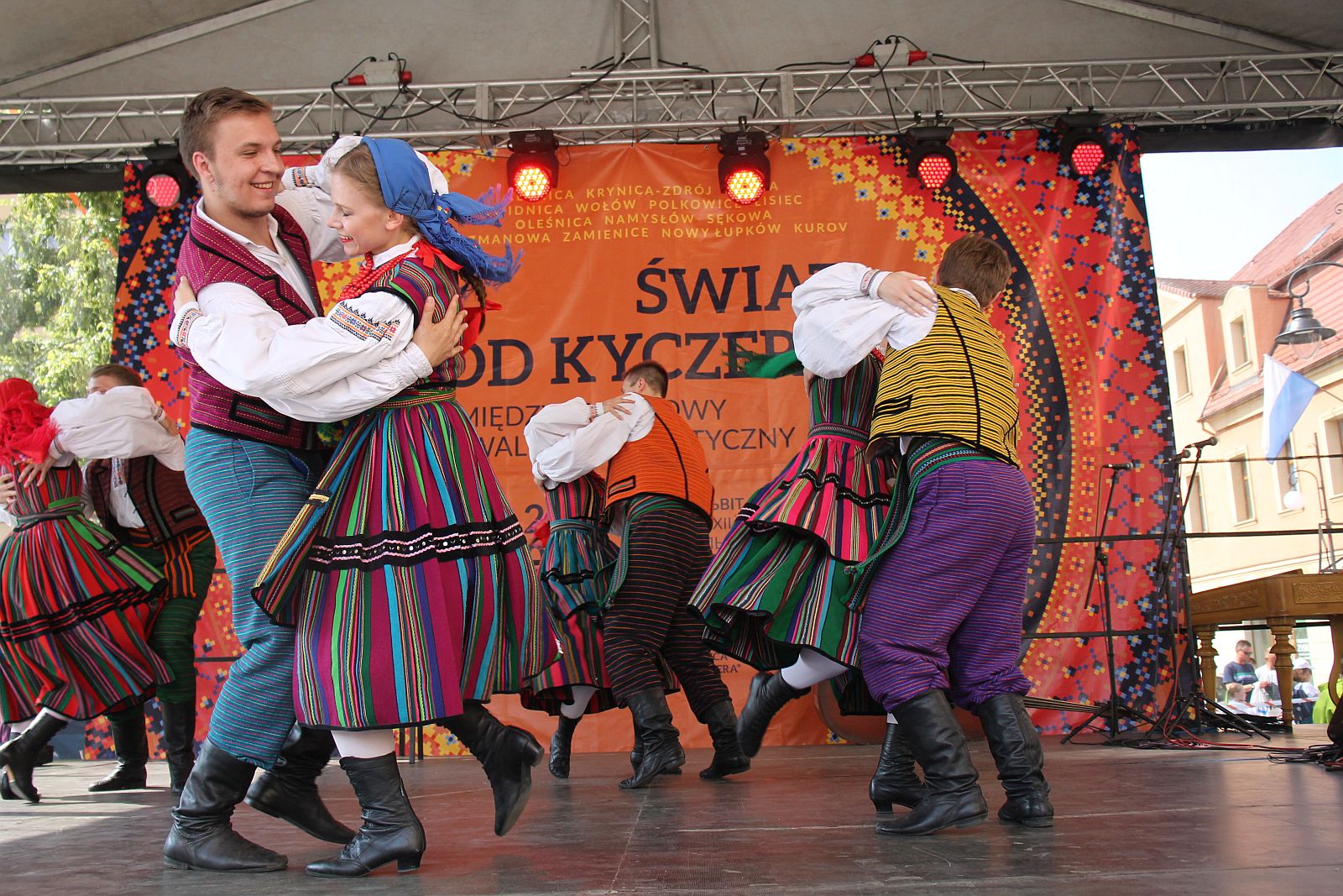 Festiwal Folklorystyczny Świat pod Kyczerą. Barwny korowód