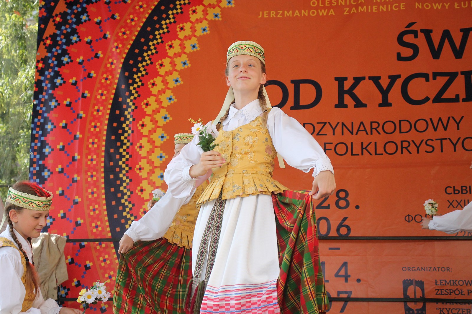 Festiwal Folklorystyczny Świat pod Kyczerą. Barwny korowód