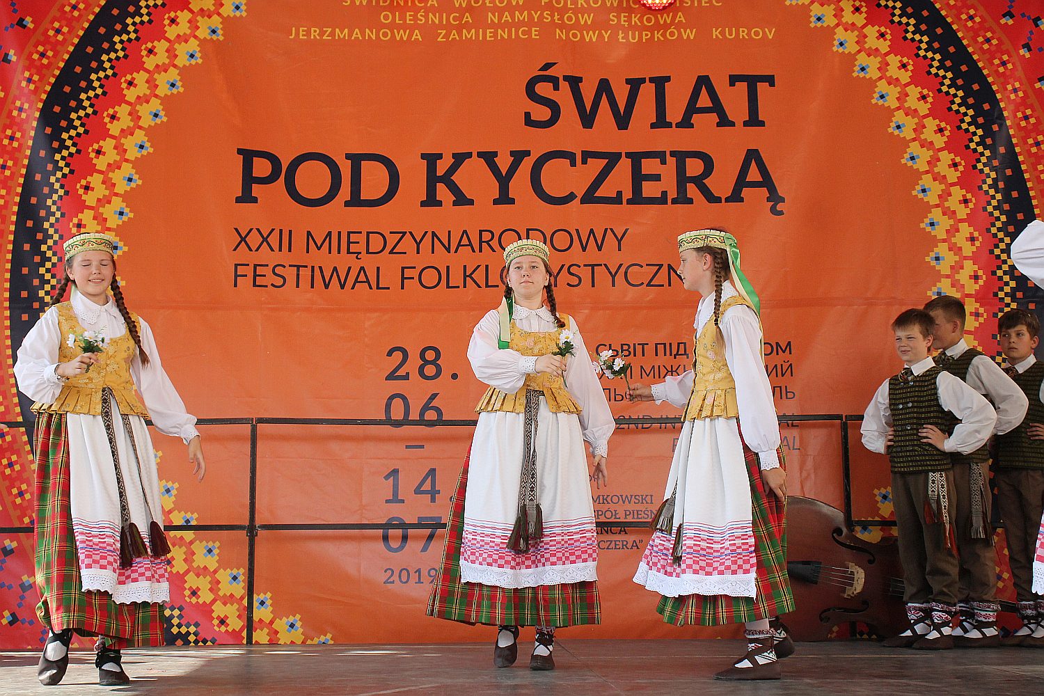 Festiwal Folklorystyczny Świat pod Kyczerą. Barwny korowód