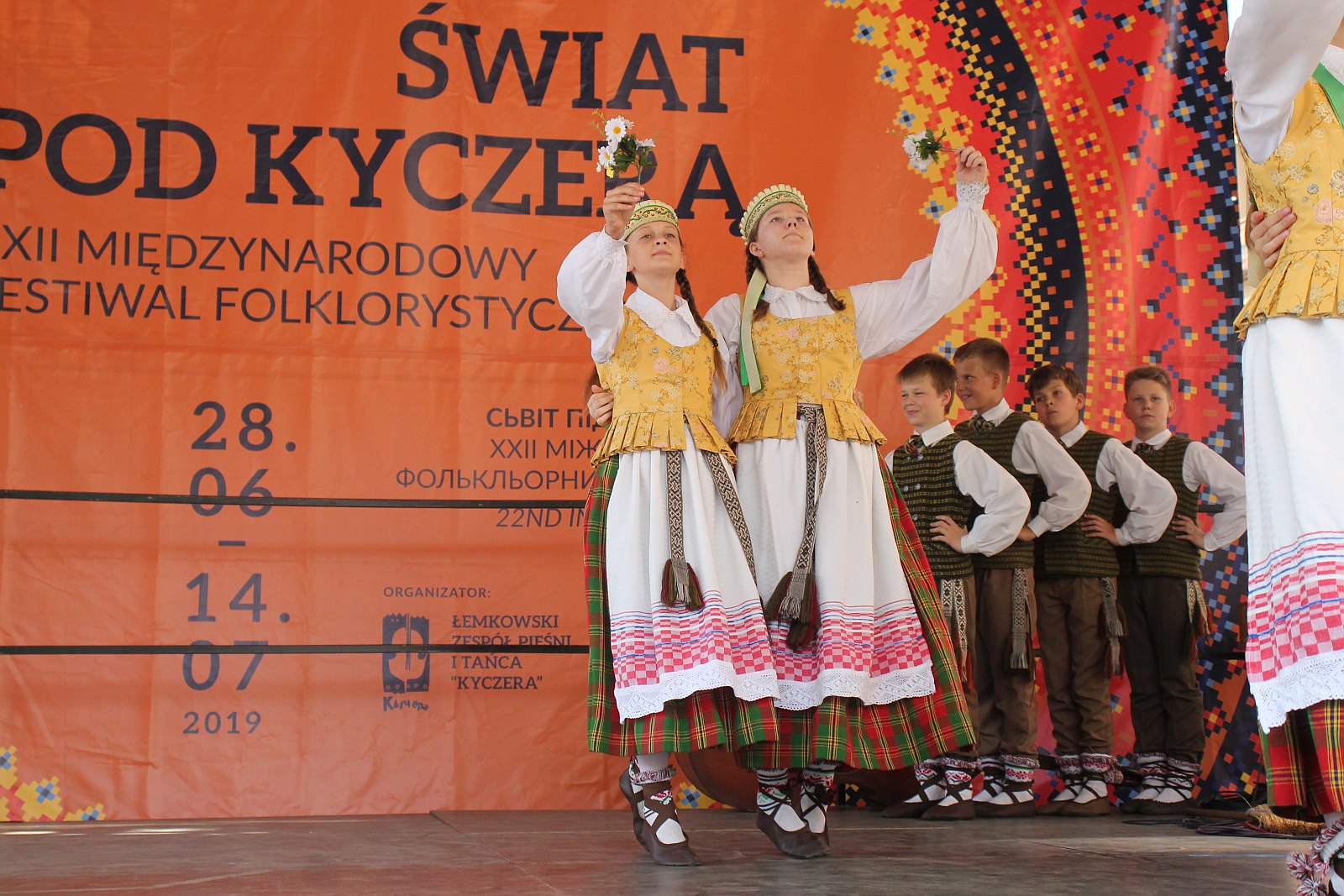 Festiwal Folklorystyczny Świat pod Kyczerą. Barwny korowód