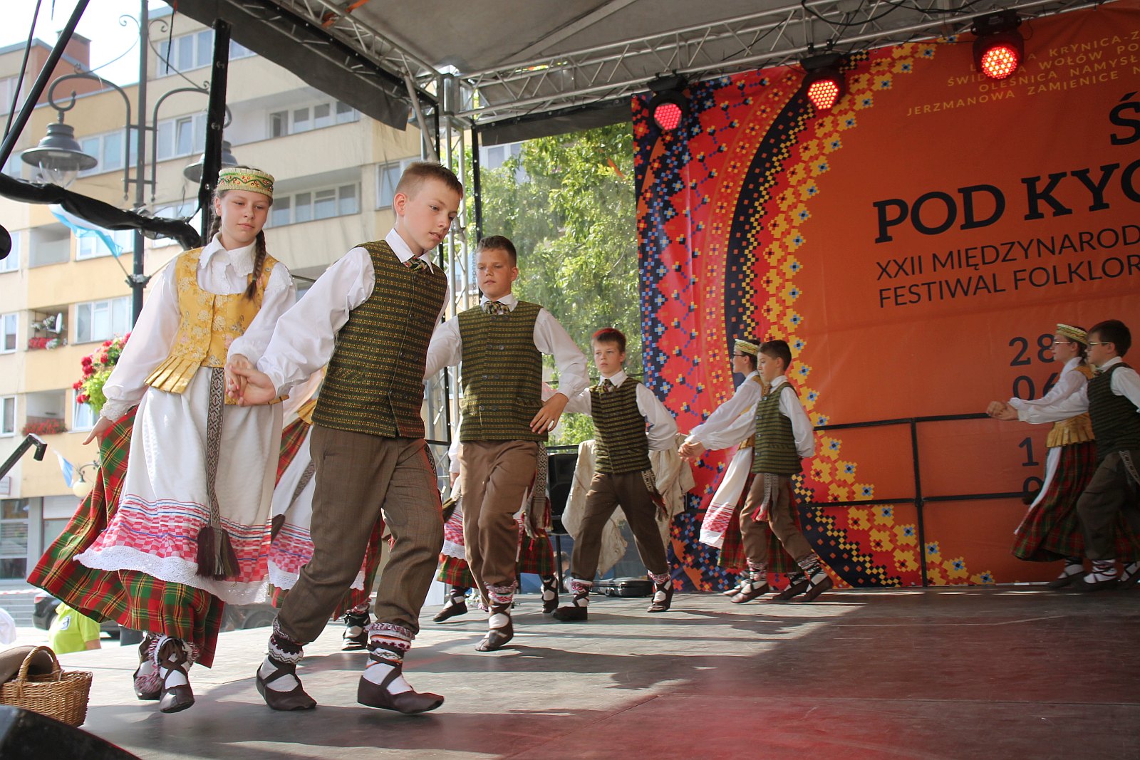 Festiwal Folklorystyczny Świat pod Kyczerą. Barwny korowód