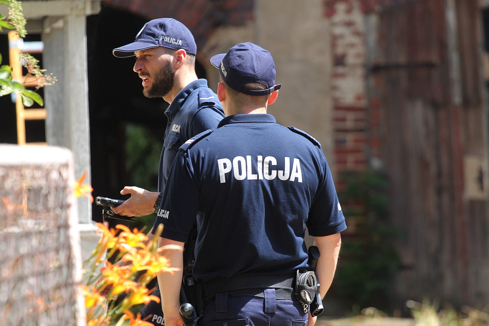 Strażacy walczą z ogniem. Pożar przy Wielogórskiej