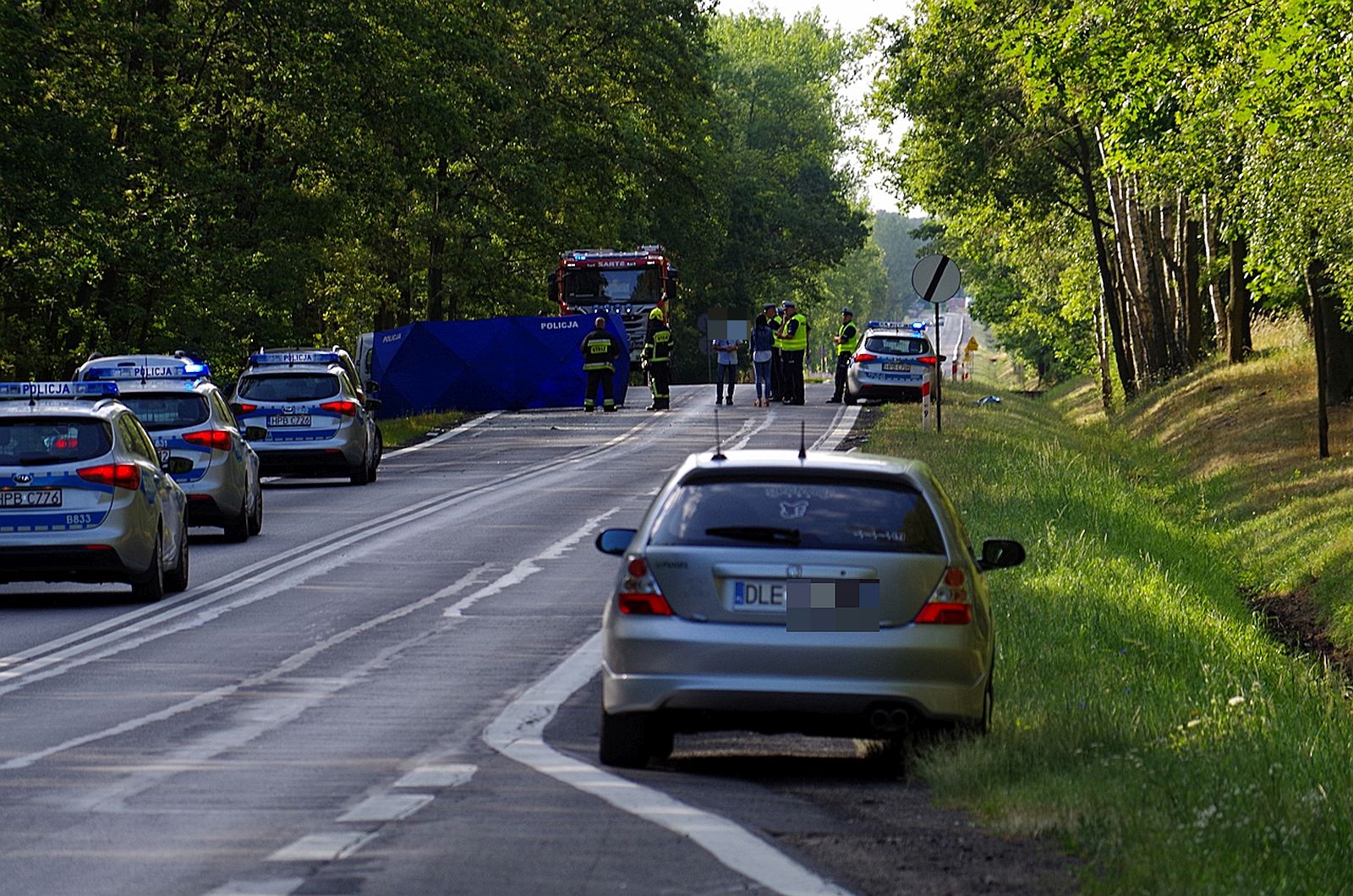 Jedna osoba nie żyje, a pięć jest rannych w wyniku wypadku