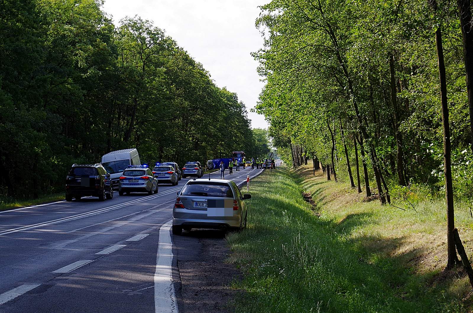 Jedna osoba nie żyje, a pięć jest rannych w wyniku wypadku