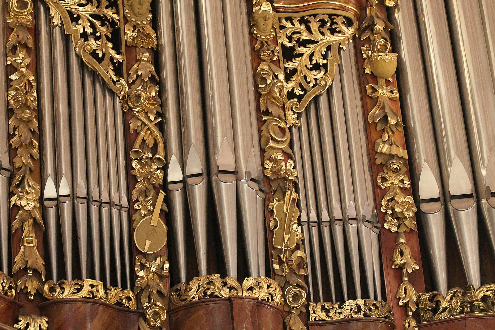 Włoch zagrał na organach w legnickiej katedrze      

